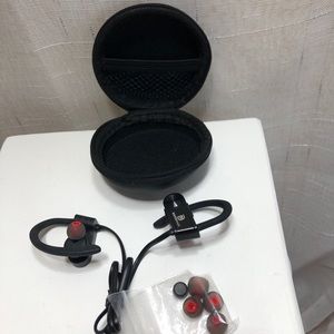 New Wireless Sport HeadPhones Neckband Headphones  With Case Black Color